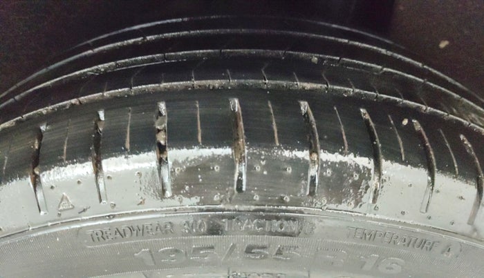 2016 Maruti Baleno ALPHA PETROL 1.2, Petrol, Manual, 67,811 km, Left Rear Tyre Tread