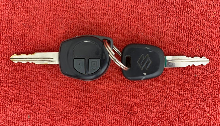 2019 Maruti Alto VXI, Petrol, Manual, 76,984 km, Key Close Up