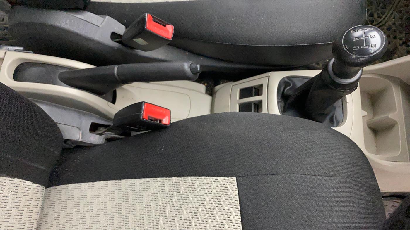 2019 Maruti Alto VXI, Petrol, Manual, 76,984 km, Gear Lever