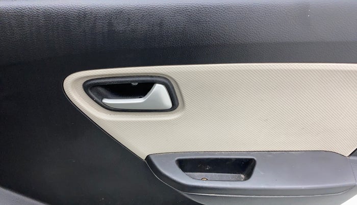 2019 Maruti Alto VXI, Petrol, Manual, 76,984 km, Driver Side Door Panels Control