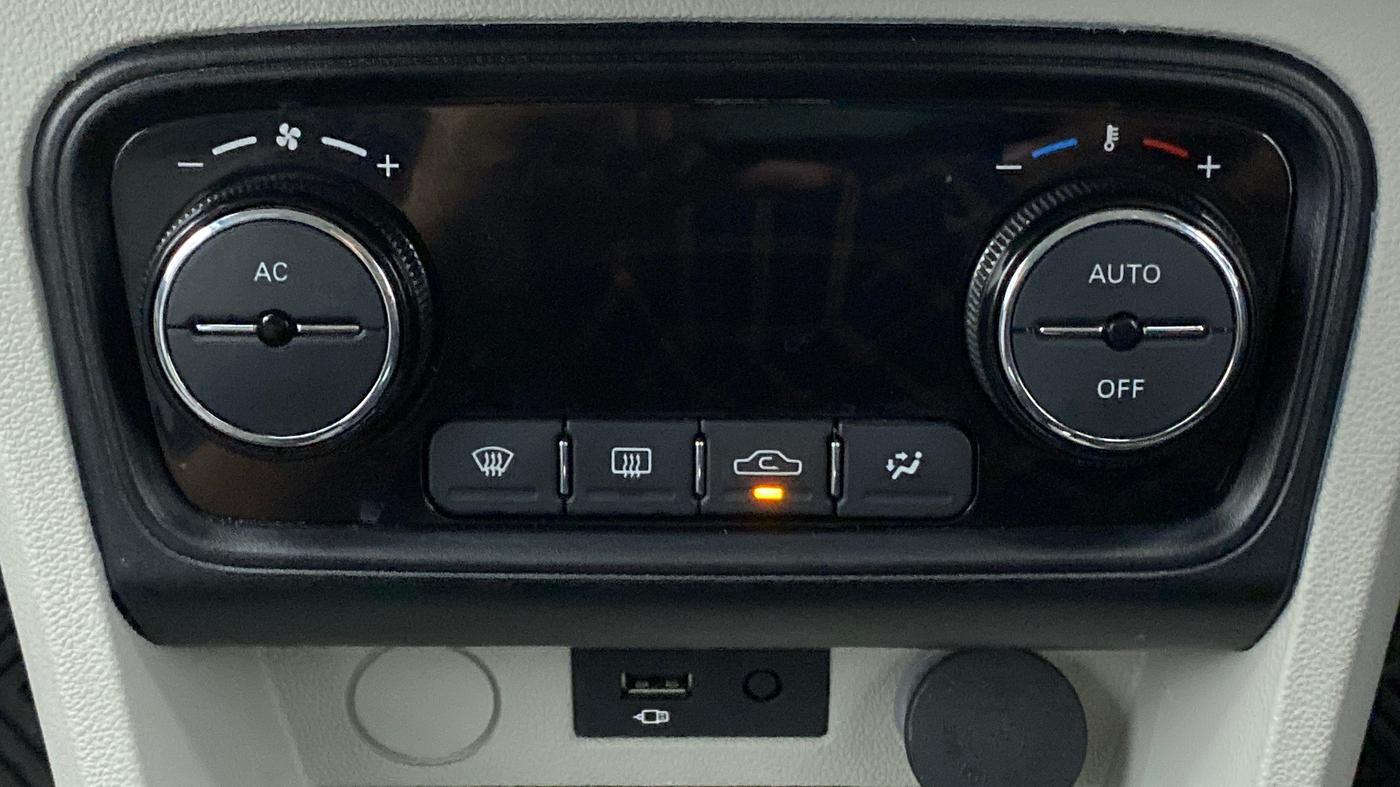 2022 Tata TIGOR XZ+ CNG 1.2 RTN, CNG, Manual, 10,561 km, Automatic Climate Control