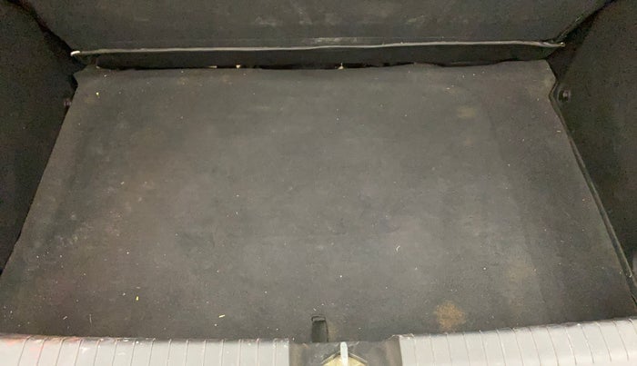 2015 Hyundai Elite i20 SPORTZ 1.2 (O), Petrol, Manual, 73,810 km, Boot Inside