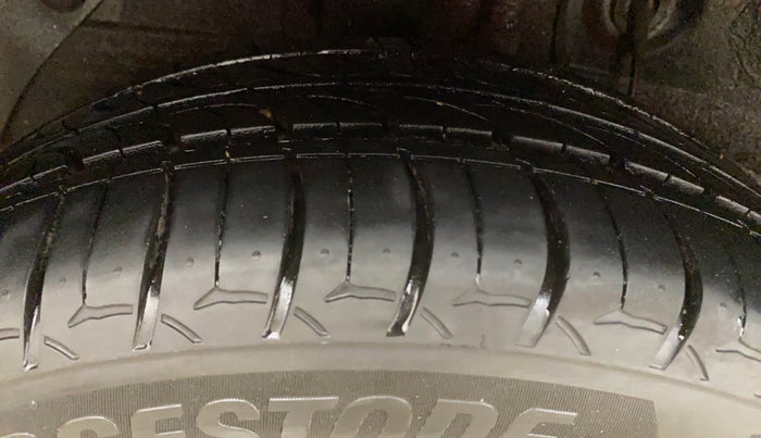 2015 Hyundai Elite i20 SPORTZ 1.2 (O), Petrol, Manual, 73,810 km, Right Rear Tyre Tread