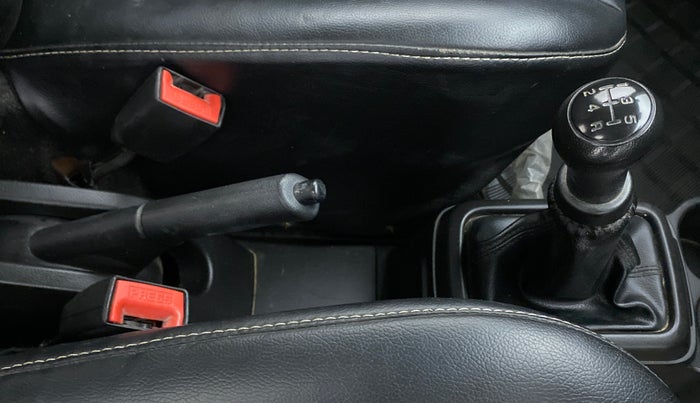2019 Maruti S PRESSO VXI, Petrol, Manual, 33,120 km, Gear Lever