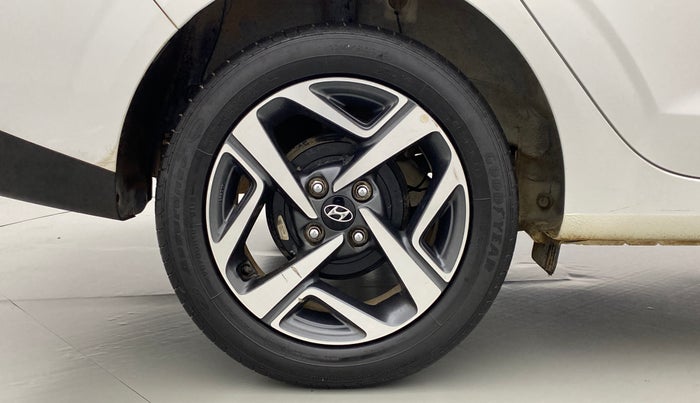 2020 Hyundai AURA SX (O) MT, Petrol, Manual, 23,585 km, Right Rear Wheel