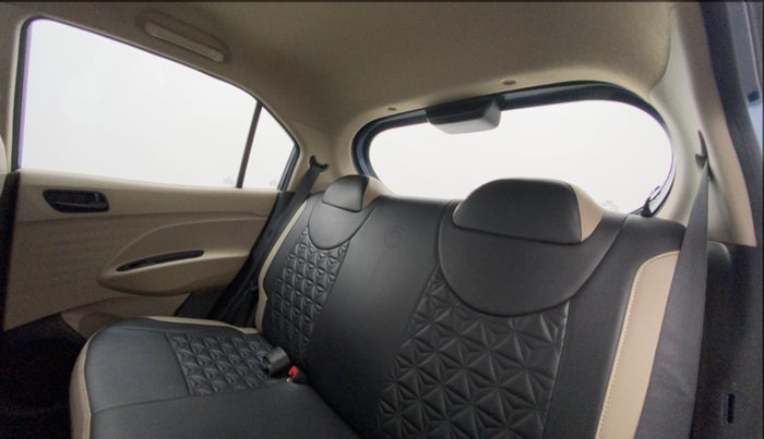2020 Hyundai NEW SANTRO MAGNA 1.1 CORPORATE EDITION, Petrol, Manual, 44,083 km, Right Side Rear Door Cabin