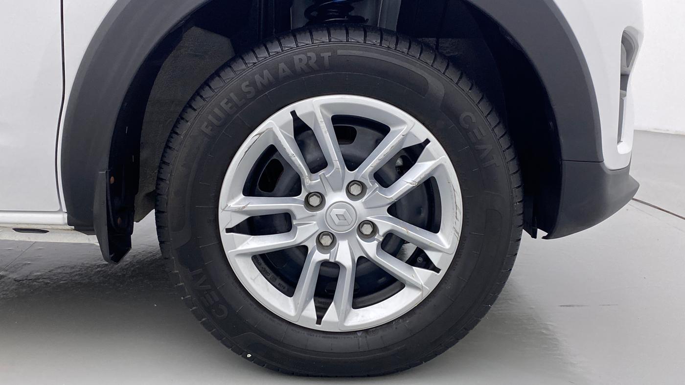 2022 Renault TRIBER 1.0 RXL PETROL, Petrol, Manual, 2,216 km, Right Front Wheel