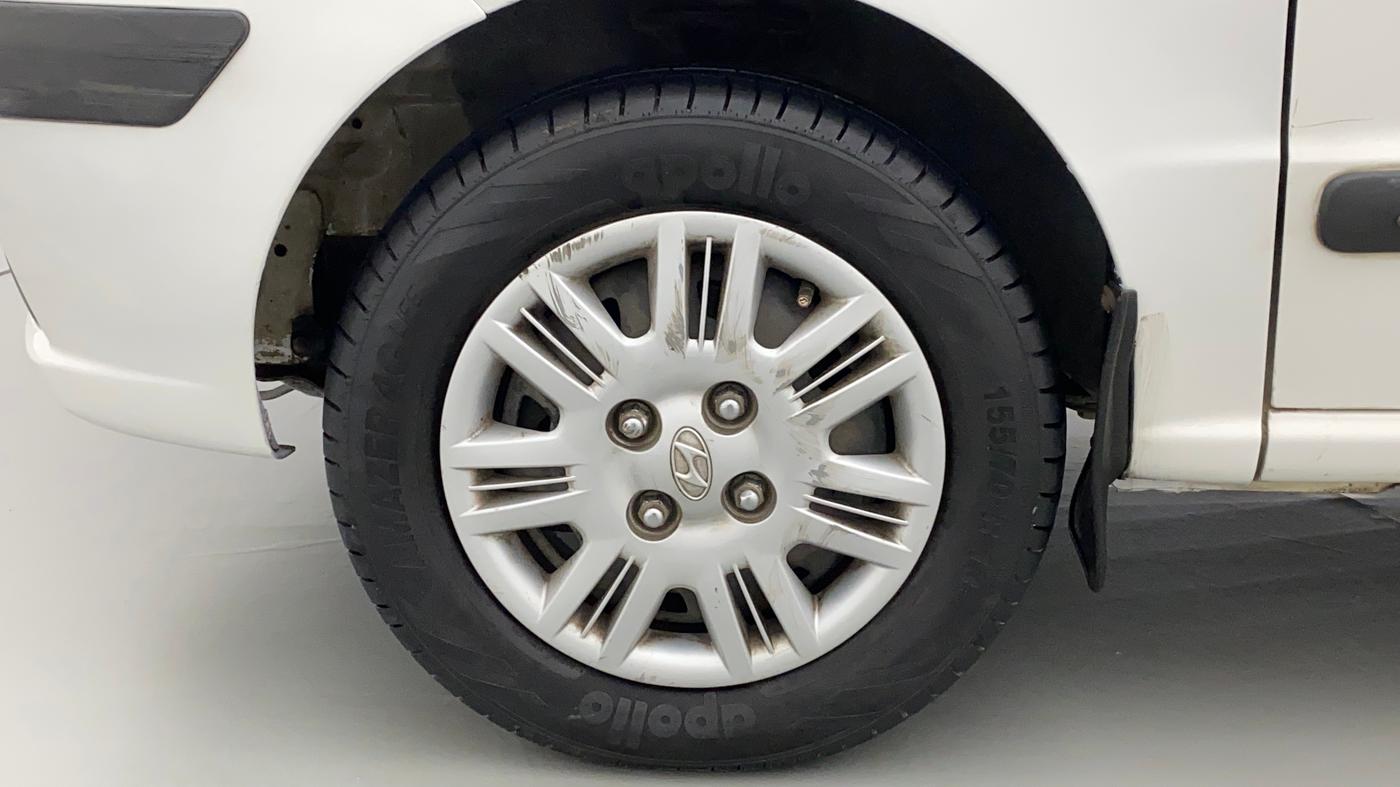 2014 Hyundai Santro Xing GLS PLUS AUDIO, Petrol, Manual, 1,07,067 km, Left Front Wheel