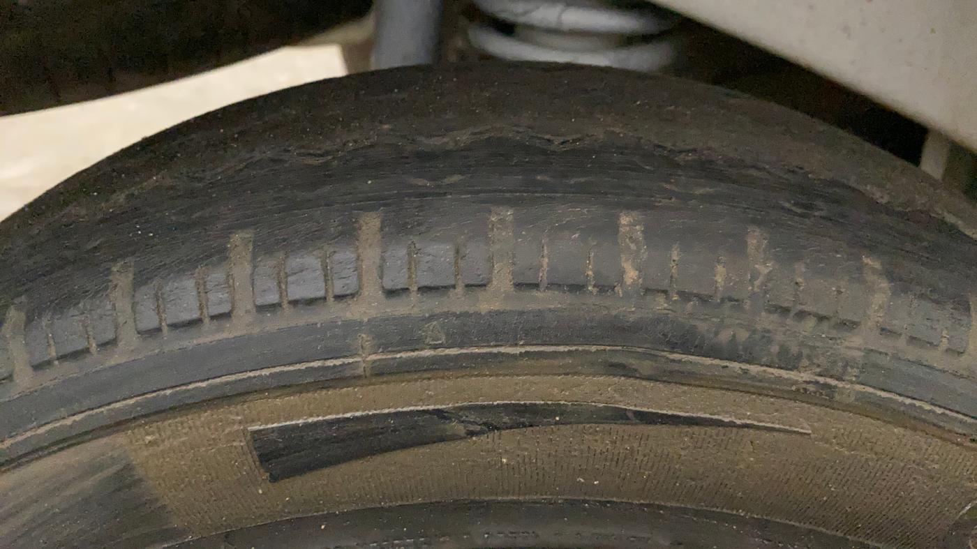 2019 Maruti Eeco 7 STR, Petrol, Manual, 70,087 km, Right Rear Tyre Tread