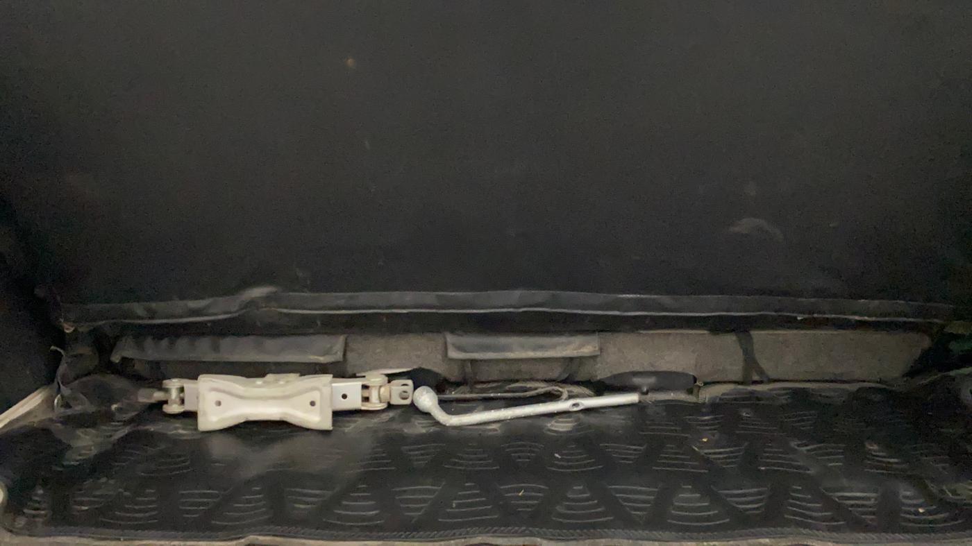 2019 Maruti Eeco 7 STR, Petrol, Manual, 70,087 km, Boot Inside