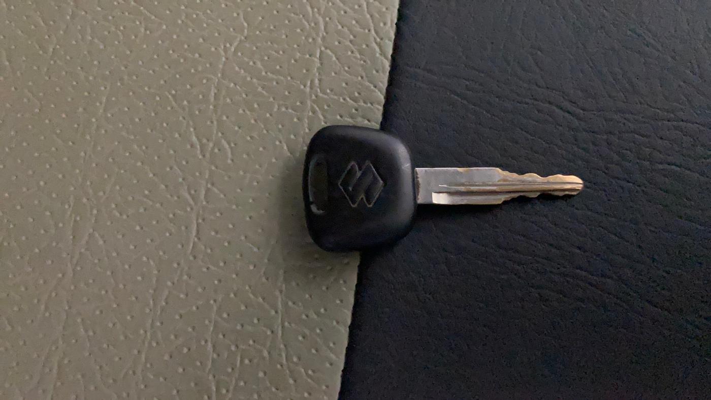 2019 Maruti Eeco 7 STR, Petrol, Manual, 70,087 km, Key Close Up