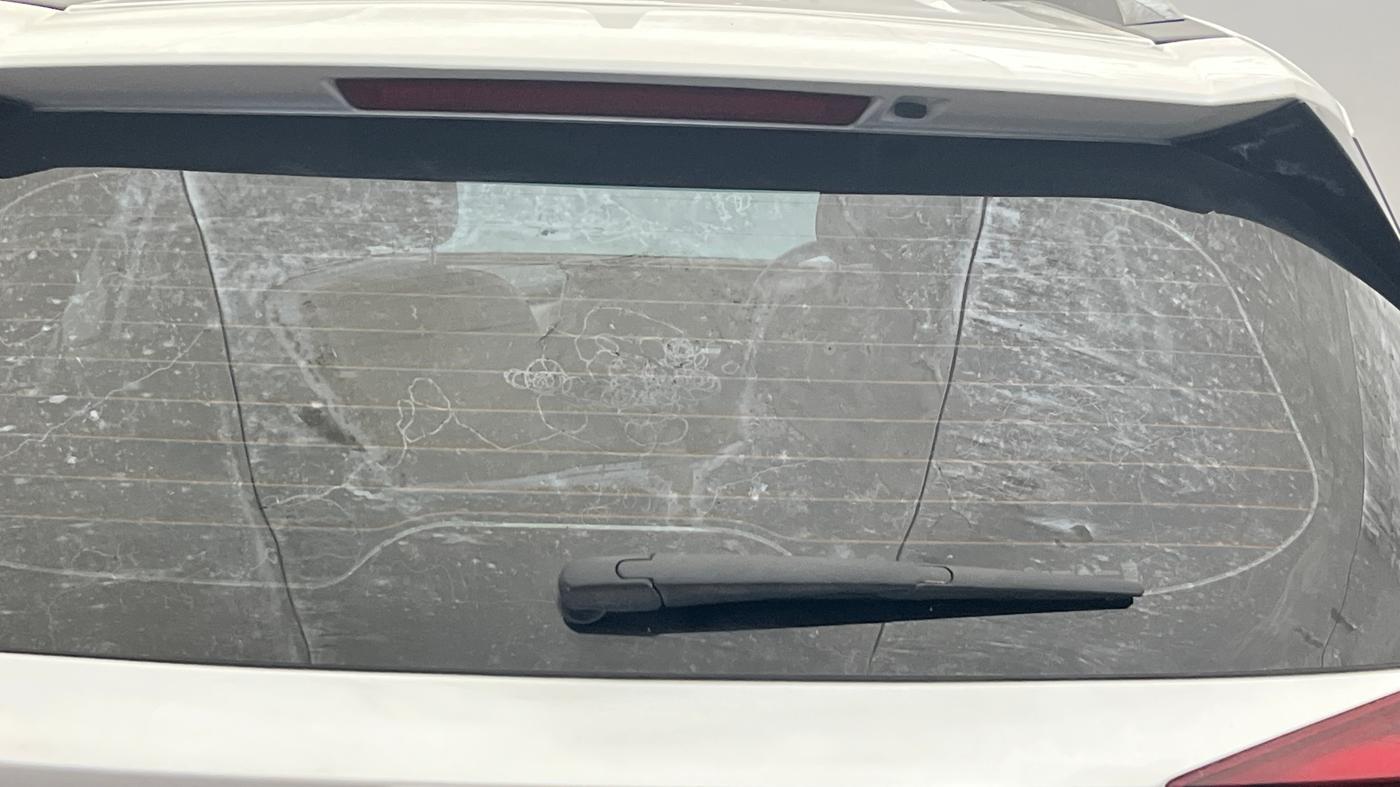 2023 Mahindra XUV700 AX 5 P AT 5 STR, Petrol, Automatic, 11,182 km, Rear Wiper