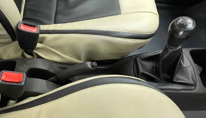 2012 Hyundai Eon MAGNA O, Petrol, Manual, 52,122 km, Gear Lever