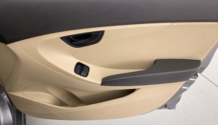 2012 Hyundai Eon MAGNA O, Petrol, Manual, 52,122 km, Driver Side Door Panels Control