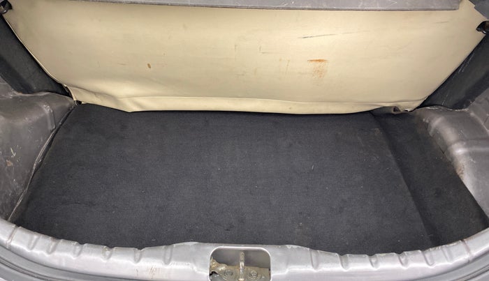 2012 Hyundai Eon MAGNA O, Petrol, Manual, 52,122 km, Boot Inside