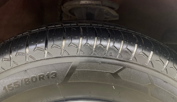 2013 Hyundai i10 SPORTZ 1.2, Petrol, Manual, 35,692 km, Right Front Tyre Tread