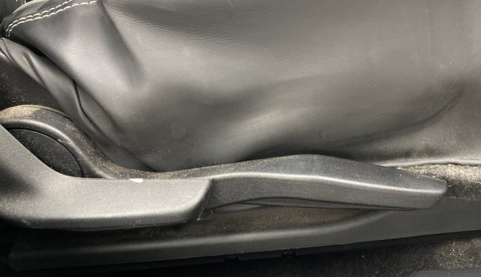 2021 Toyota Glanza G, Petrol, Manual, 32,559 km, Driver Side Adjustment Panel