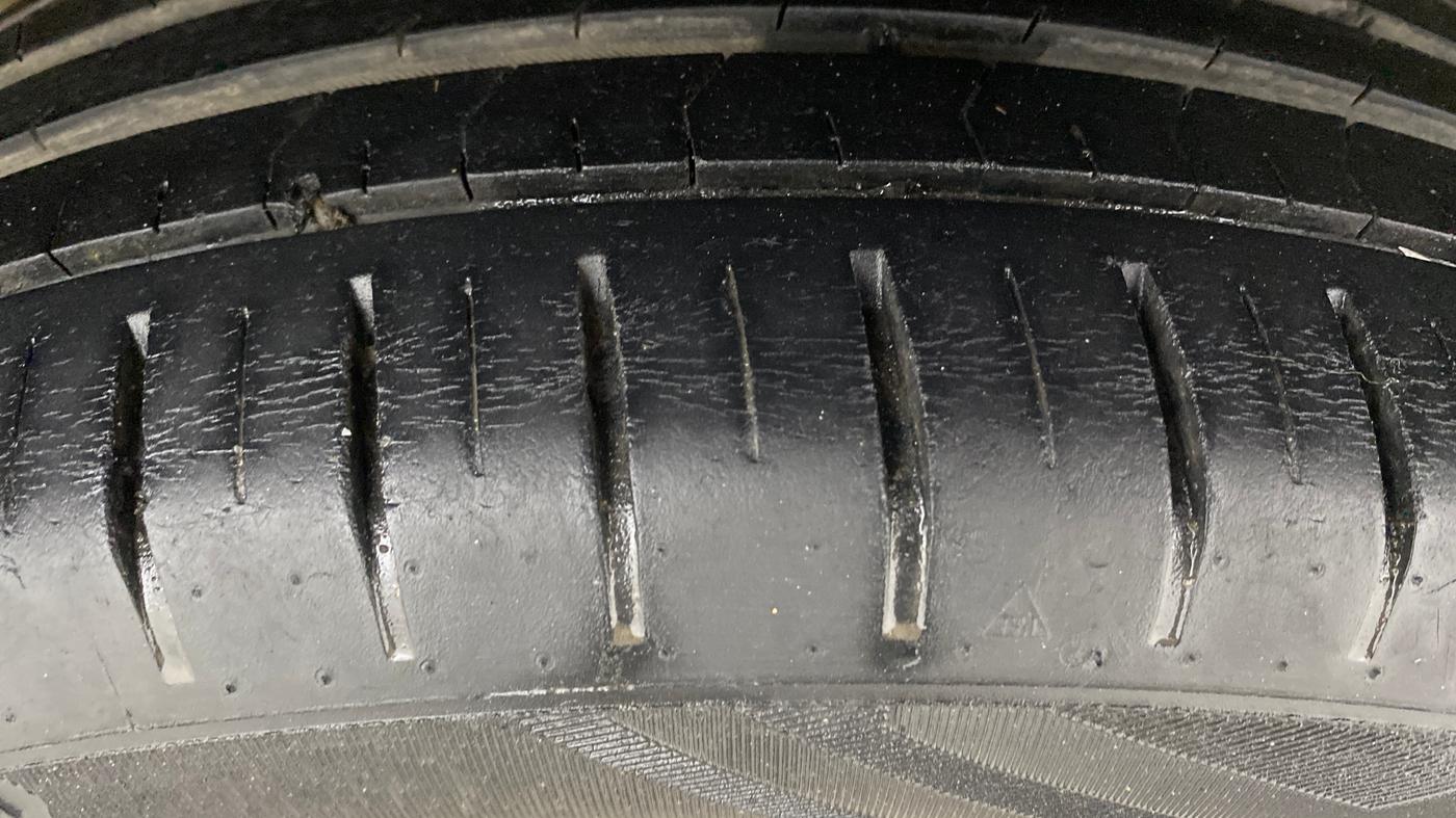 2021 Toyota Glanza G, Petrol, Manual, 32,559 km, Left Rear Tyre Tread