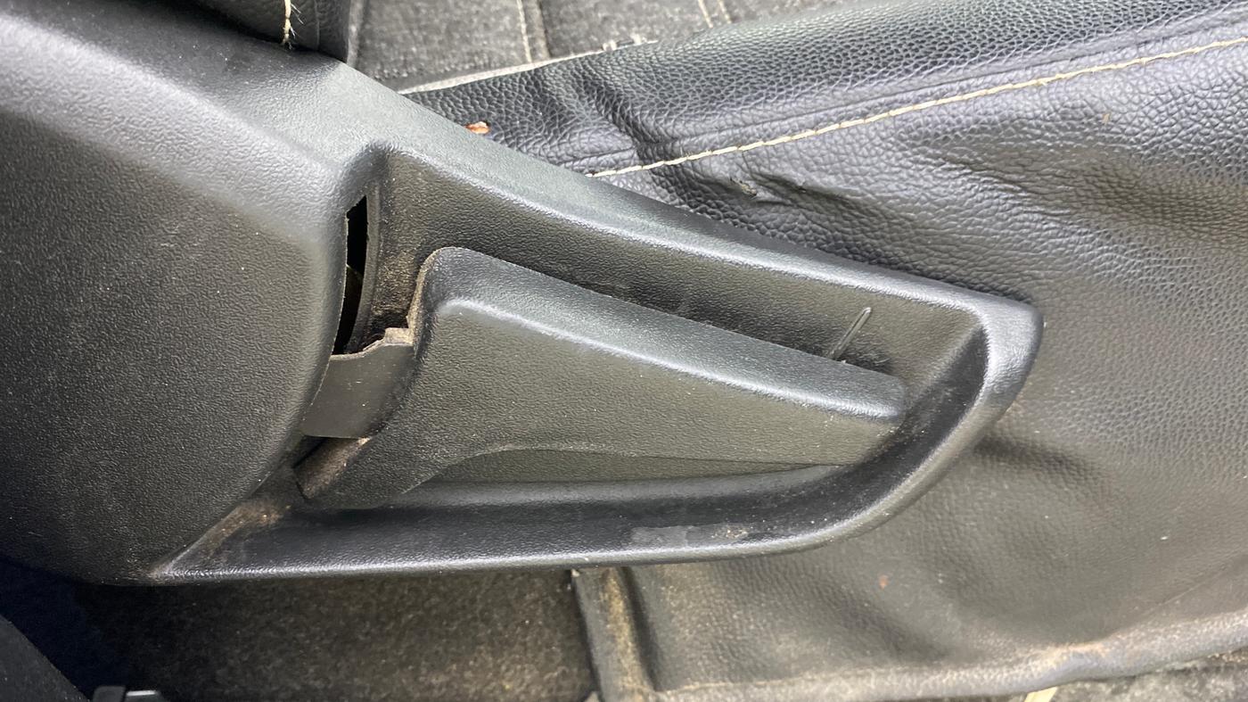 2020 Maruti S PRESSO VXI+, Petrol, Manual, 61,722 km, Driver Side Adjustment Panel