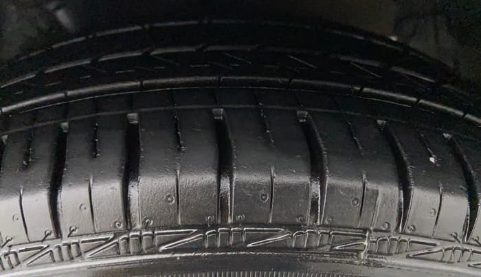 2020 Maruti Celerio VXI CNG, CNG, Manual, 9,770 km, Left Front Tyre Tread