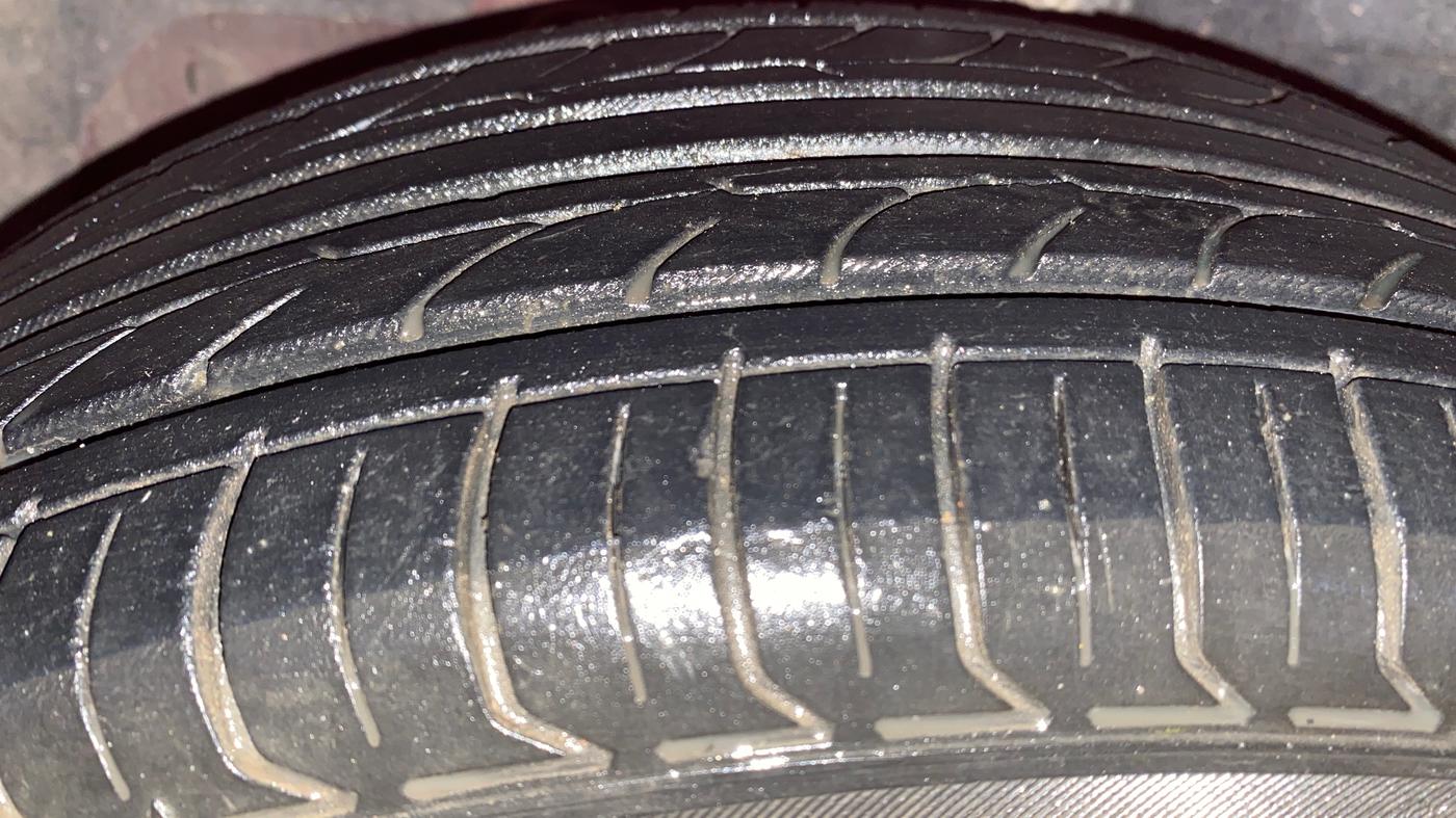 2016 Ford Figo Aspire TITANIUM1.5 DIESEL, Diesel, Manual, 94,179 km, Left Front Tyre Tread