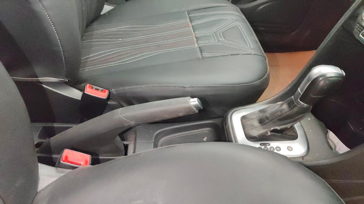 2015 Volkswagen Polo GT TSI AT, Petrol, Automatic, 1,23,444 km, Gear Lever