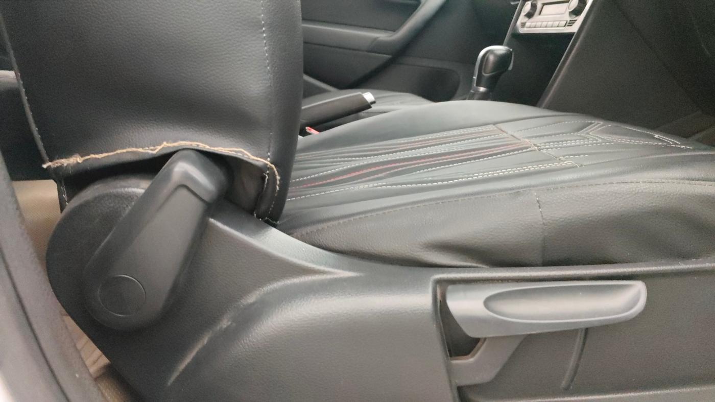 2015 Volkswagen Polo GT TSI AT, Petrol, Automatic, 1,23,444 km, Driver Side Adjustment Panel