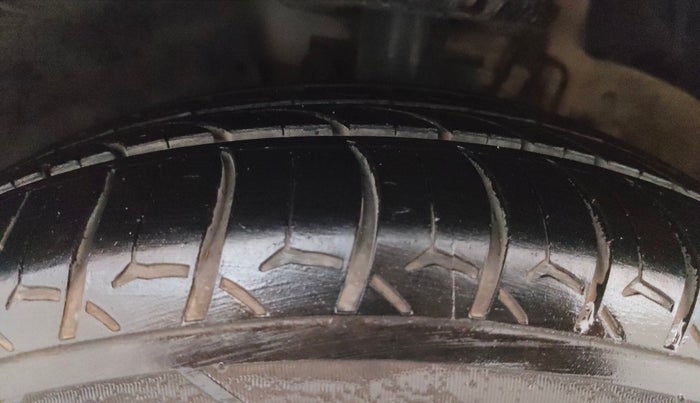 2015 Volkswagen Polo GT TSI AT, Petrol, Automatic, 1,23,522 km, Left Front Tyre Tread