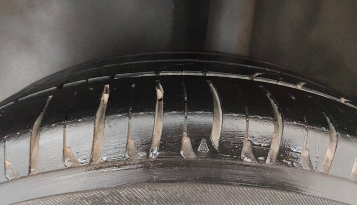 2015 Volkswagen Polo GT TSI AT, Petrol, Automatic, 1,23,522 km, Left Rear Tyre Tread