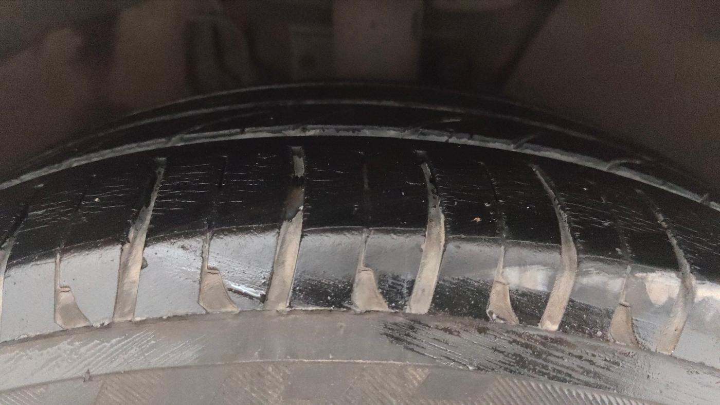 2015 Volkswagen Polo GT TSI AT, Petrol, Automatic, 1,23,444 km, Right Front Tyre Tread