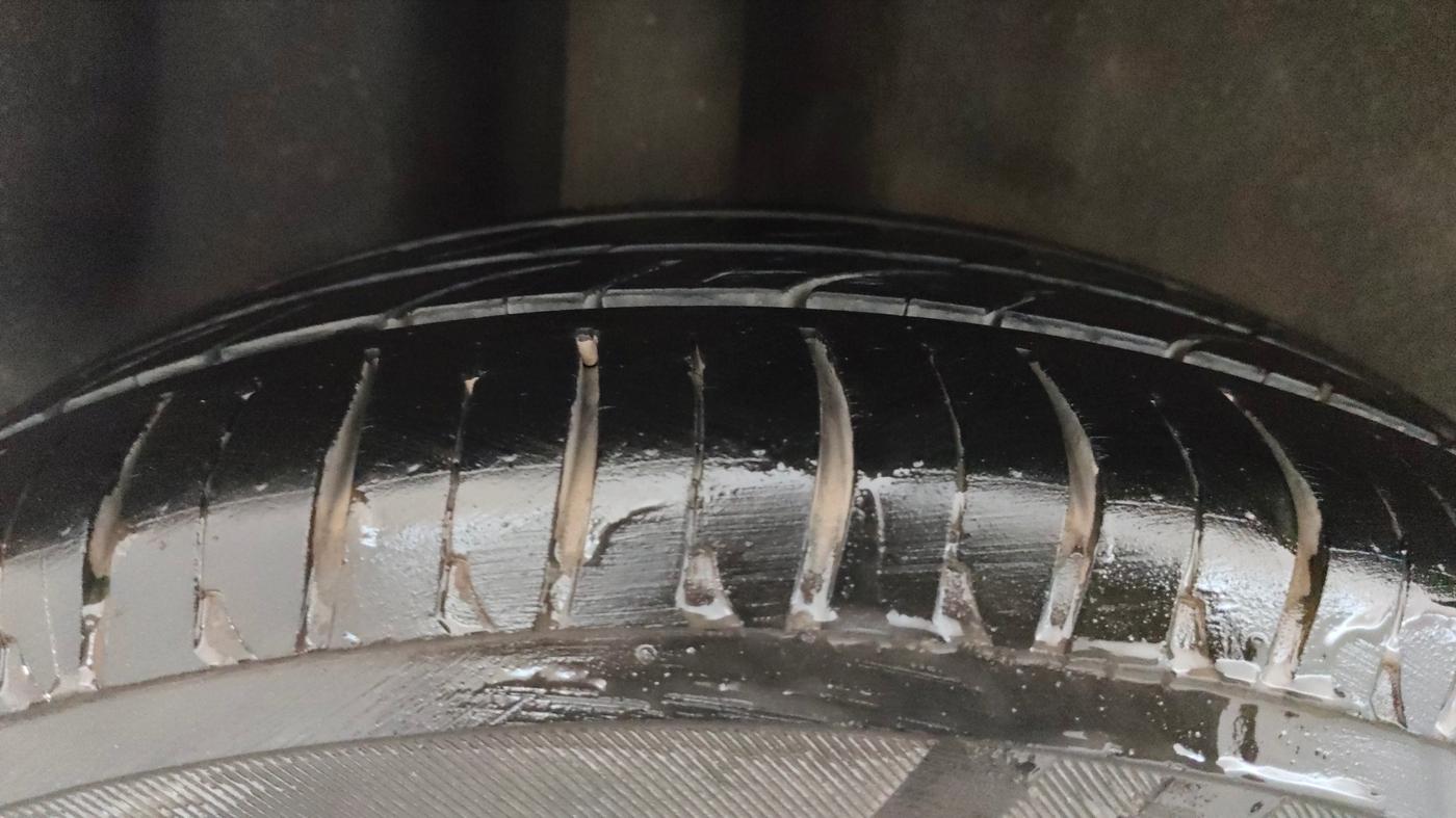 2015 Volkswagen Polo GT TSI AT, Petrol, Automatic, 1,23,444 km, Right Rear Tyre Tread