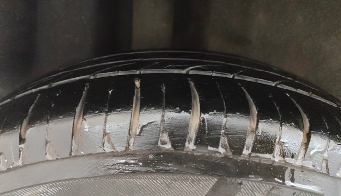 2015 Volkswagen Polo GT TSI AT, Petrol, Automatic, 1,23,522 km, Right Rear Tyre Tread