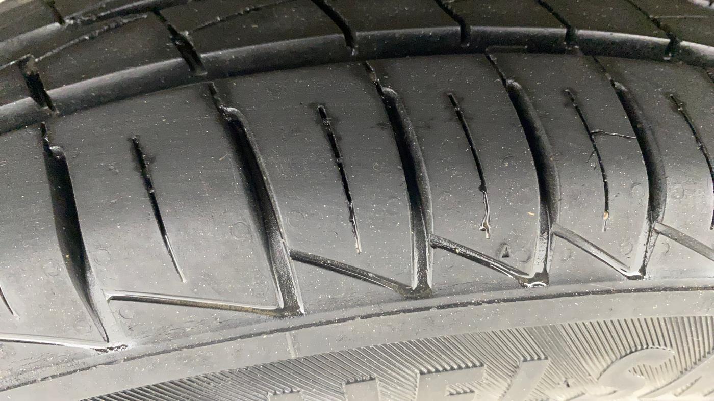 2021 Maruti Alto LXI, Petrol, Manual, 6,835 km, Right Rear Tyre Tread