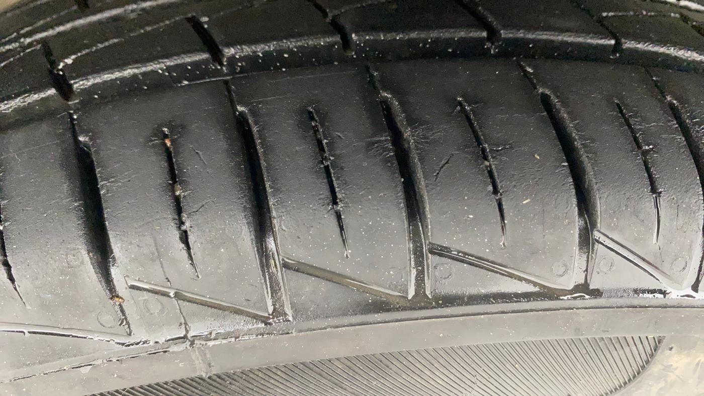 2021 Maruti Alto LXI, Petrol, Manual, 6,835 km, Left Front Tyre Tread