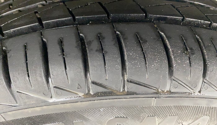 2021 Maruti Alto LXI, Petrol, Manual, 6,835 km, Left Rear Tyre Tread