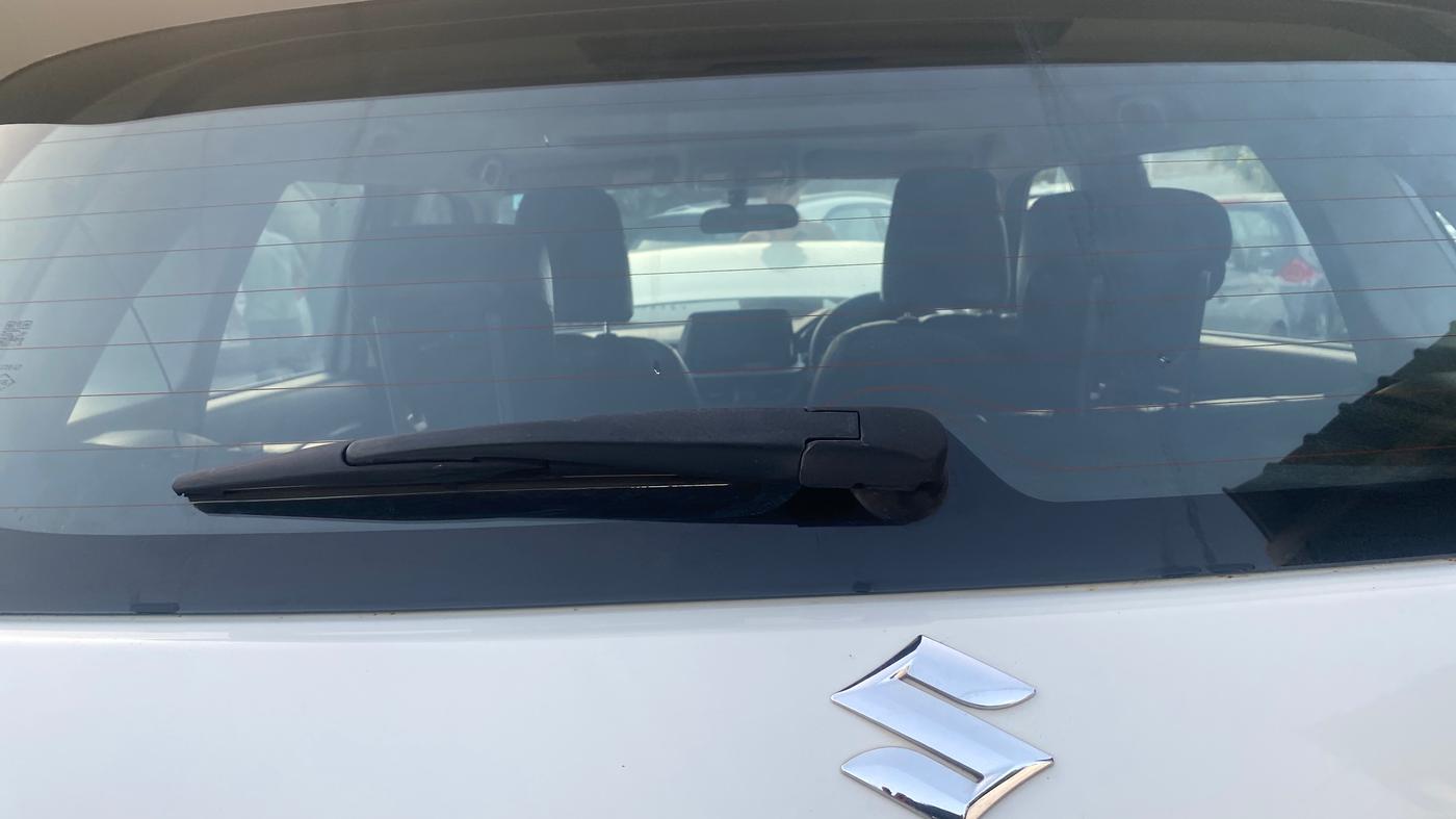 2022 Maruti BREZZA ZXI SMART HYBRID , Petrol, Manual, 1,38,156 km, Rear Wiper