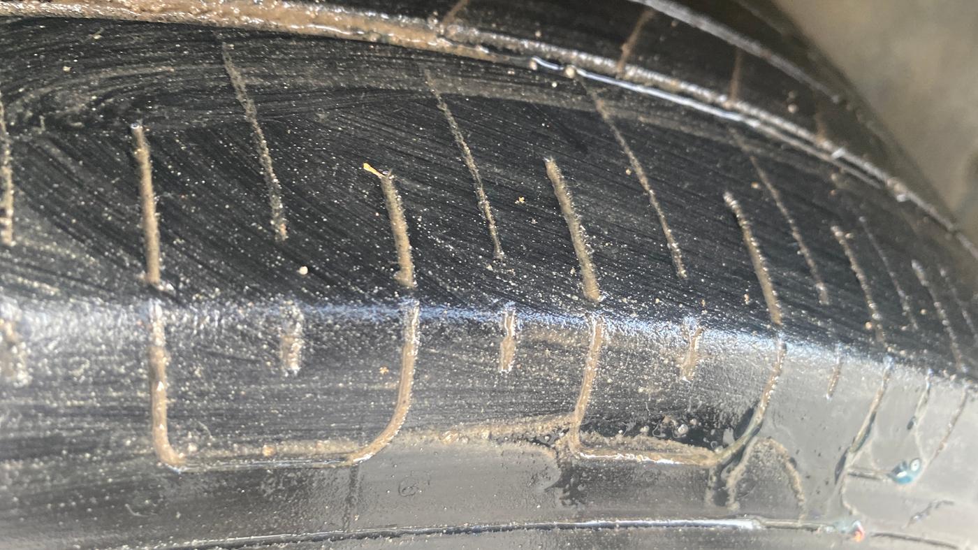 2022 Maruti BREZZA ZXI SMART HYBRID , Petrol, Manual, 1,38,156 km, Left Front Tyre Tread