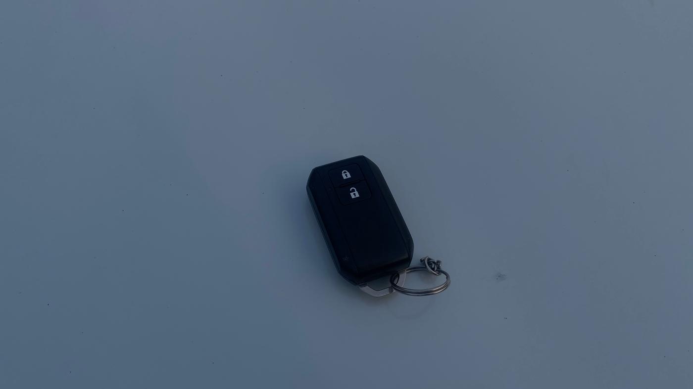 2022 Maruti BREZZA ZXI SMART HYBRID , Petrol, Manual, 1,38,156 km, Key Close Up