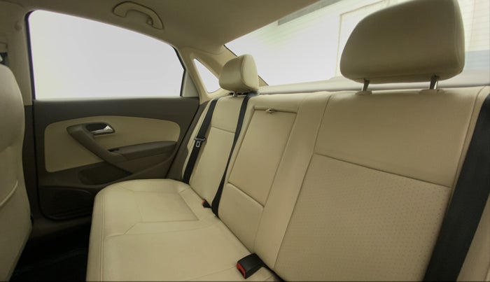 2016 Skoda Rapid STYLE 1.5 TDI AT, Diesel, Automatic, 1,14,346 km, Right Side Rear Door Cabin