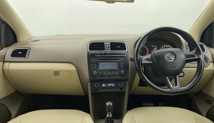 2016 Skoda Rapid STYLE 1.5 TDI AT, Diesel, Automatic, 1,14,346 km, Dashboard