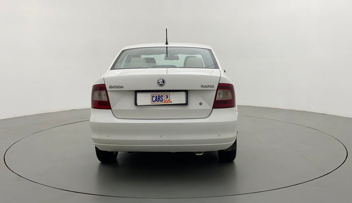 2016 Skoda Rapid STYLE 1.5 TDI AT, Diesel, Automatic, 1,14,346 km, Back/Rear