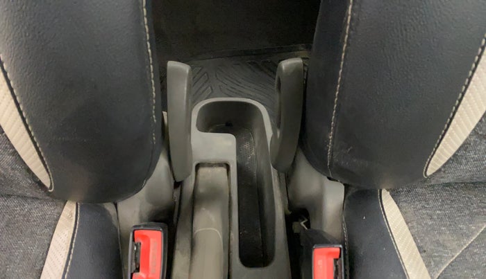 2013 Hyundai i10 MAGNA 1.1, Petrol, Manual, 1,02,588 km, Driver Side Adjustment Panel