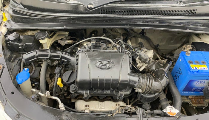 2013 Hyundai i10 MAGNA 1.1, Petrol, Manual, 1,02,588 km, Engine View - Right