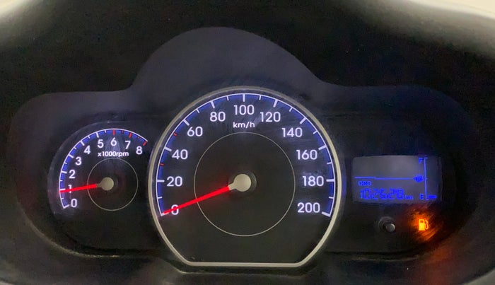 2013 Hyundai i10 MAGNA 1.1, Petrol, Manual, 1,02,588 km, Odometer Image