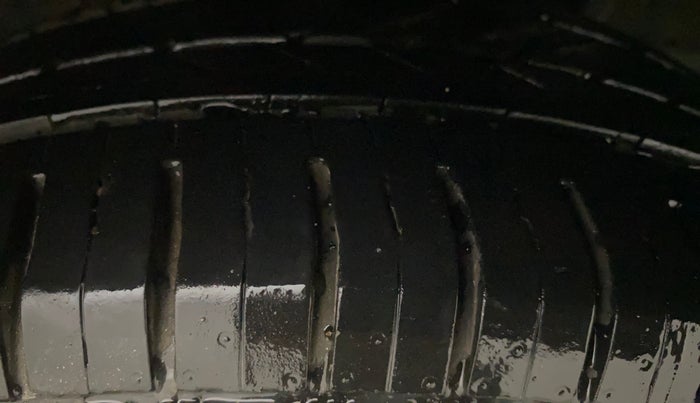 2022 Hyundai GRAND I10 NIOS SPORTZ AMT 1.2 KAPPA VTVT, Petrol, Automatic, 52,173 km, Left Rear Tyre Tread