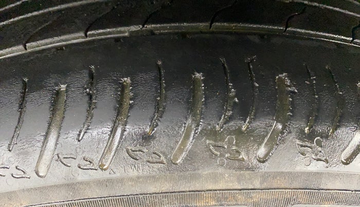 2022 Maruti XL6 ZETA MT, Petrol, Manual, 49,960 km, Left Front Tyre Tread