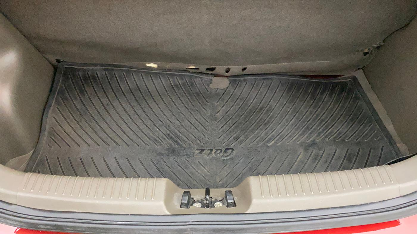 2012 Hyundai i10 SPORTZ 1.2 AT, Petrol, Automatic, 67,465 km, Boot Inside