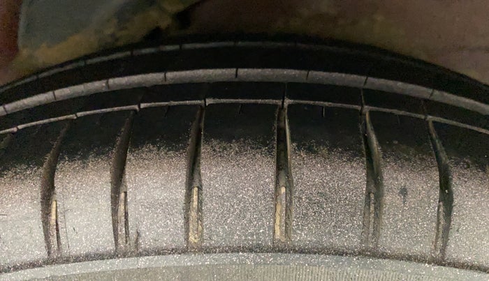 2012 Hyundai i10 SPORTZ 1.2 AT, Petrol, Automatic, 67,465 km, Left Rear Tyre Tread