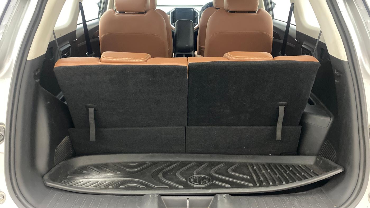 2020 MG HECTOR PLUS SHARP 1.5 PETROL TURBO DCT 6-STR, Petrol, Automatic, 41,145 km, Boot Inside