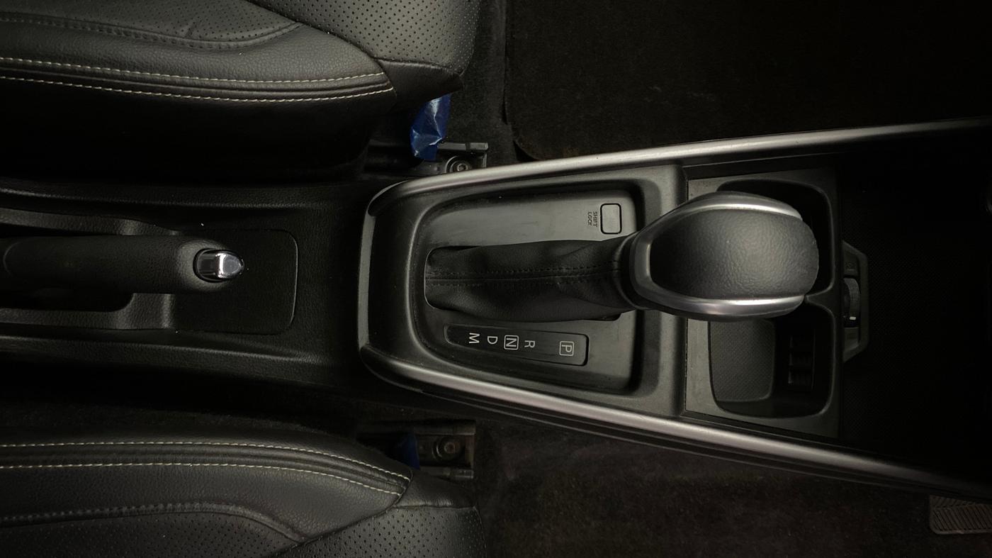 2022 Maruti XL6 ALPHA PLUS AT, Petrol, Automatic, 90,333 km, Gear Lever